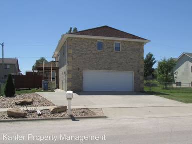 Main picture of 537 Hanover Dr