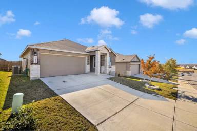 Main picture of 12928 Thyme Way