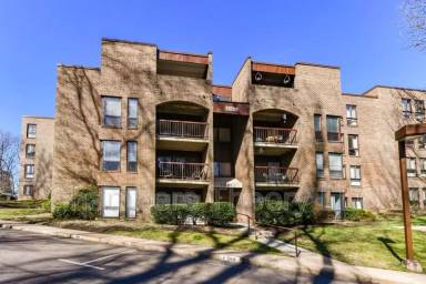Main picture of 11220 Chestnut Grove Sq