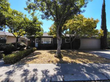 Main picture of 1538 Maplewood Dr