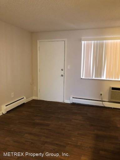 Main picture of 3444 S Marion St