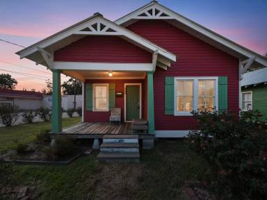 Main picture of 516 Lamar St