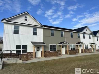 Main picture of Maple Tree Apartments