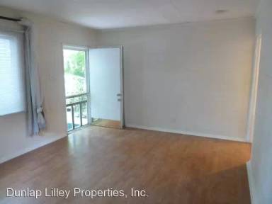 Main picture of 210 Andrews Ln