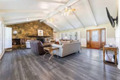 Main picture of 607 N Duncanville Rd