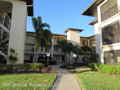 Main picture of 8340 Charter Club Cir