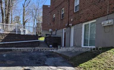Main picture of 419 W Jefferson St