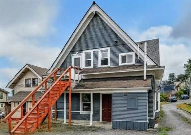 Main picture of 310 Pine St