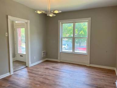 Main picture of 3000 Henrietta St