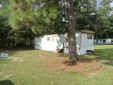 Main picture of 209 McQueen St