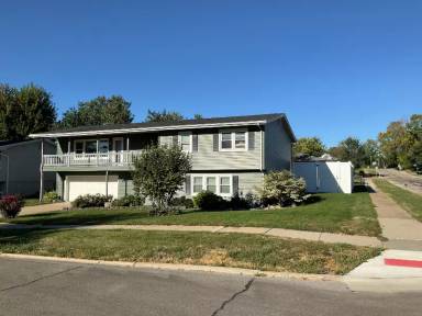 Main picture of 150 Meadowlark Ln NW