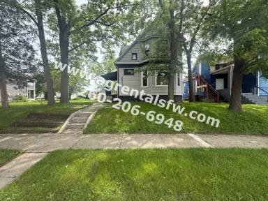Main picture of 2919 S Harrison St