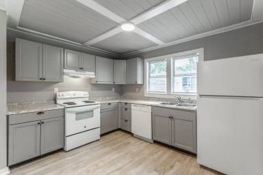 Main picture of 177 Vero Beach Ave