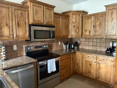Main picture of 715 Moraine Ct