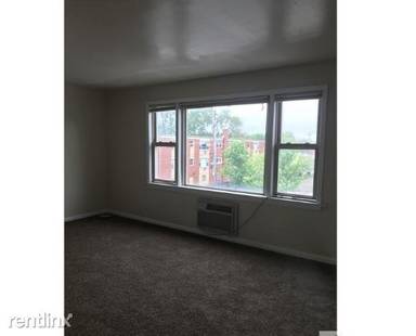 Main picture of 8223 S Exchange Ave