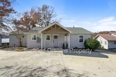 Main picture of 395 Lake Dr Number 8