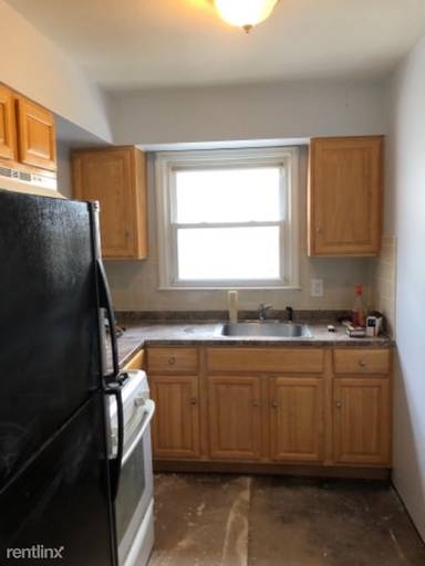 Main picture of 212 Maryland Ave
