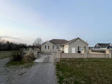 Main picture of 476 Bill Russell Rd