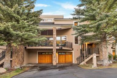 Main picture of 23097 Barbour Dr