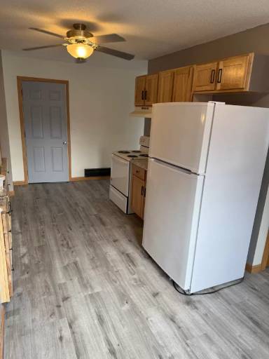 Main picture of 400 2nd Ave N