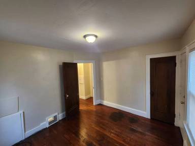 Main picture of 1292 E 137th St
