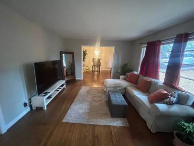 Main picture of 6517 Crossfield Rd