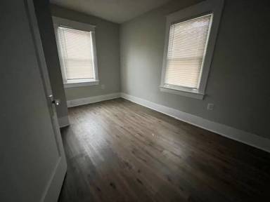 Main picture of 717 Hazel St