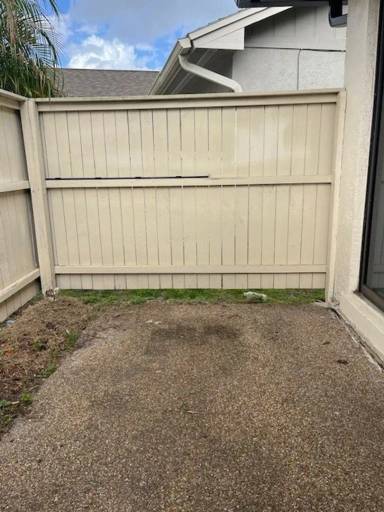 Main picture of 1486 Connors Ln