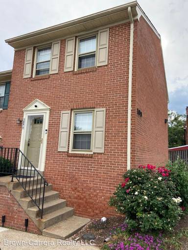 Main picture of 109A Davis Ave SW