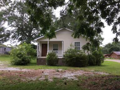 Main picture of 640 E Madison St