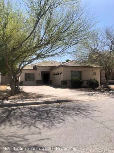 Main picture of 4443 E County Down Dr