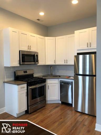 Main picture of 354-58 W Dickens Ave & 2103-11 N Sedgwick Ave Apartments