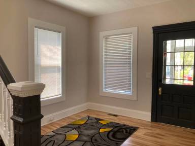 Main picture of 6701 Madison Ave