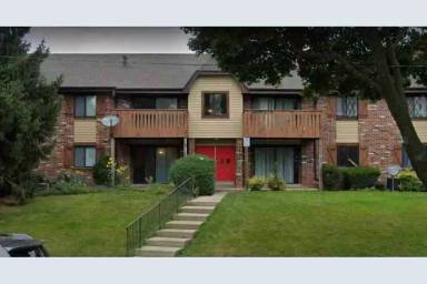 Main picture of 6050 W Calumet Rd