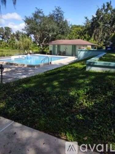Main picture of 1655 Lakeview Dr