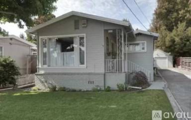 Main picture of 7917 Winthrope St