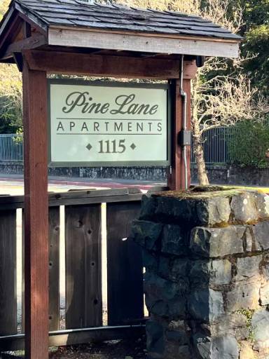 Main picture of 1115 Sir Francis Drake Blvd