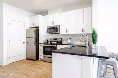 Main picture of Lakeside Residence