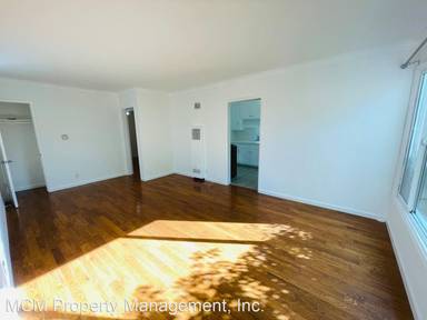 Main picture of 1416 S Hayworth Ave