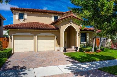 Main picture of 15461 SW 176th Ln