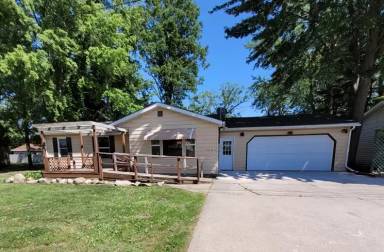 Main picture of 3920 N Saginaw Rd