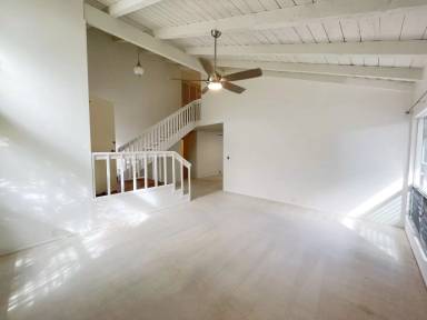 Main picture of 971 Wainiha St