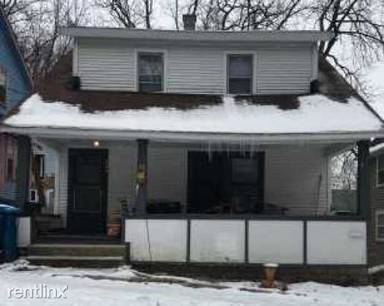 Main picture of 920 Austin St