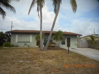 Main picture of 3021 NE 11th Ave