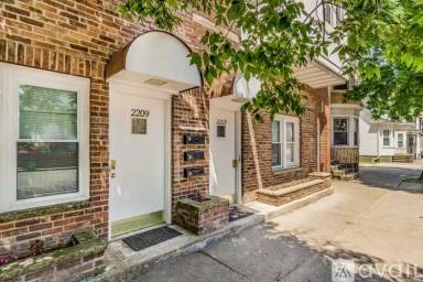 Main picture of 2209 15th St