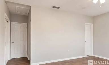 Main picture of 2155 NE Miami Gardens Dr