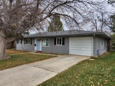 Main picture of 205 Park Ave