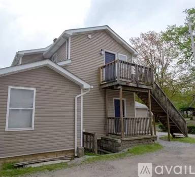 Main picture of 628 Sumner St