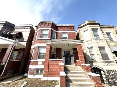 Main picture of 6630 S Rhodes Ave