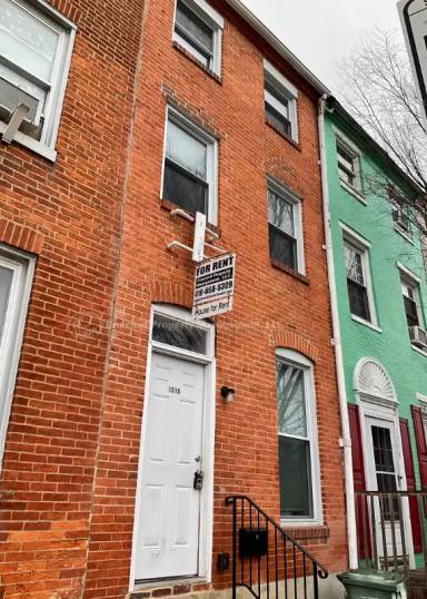 Main picture of 1218 W Pratt St
